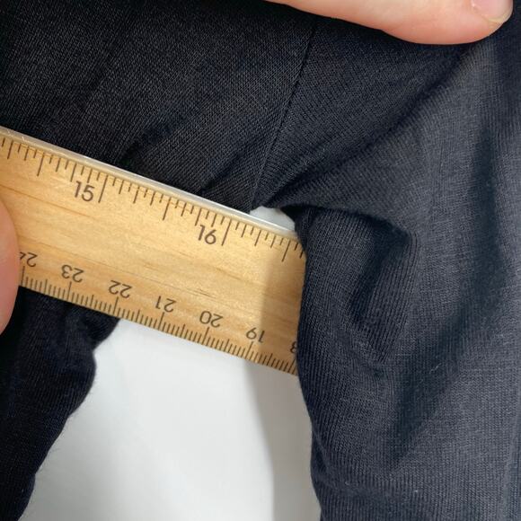 Neiman Marcus Top Women’s XS Faux Leather Zipper Details Moto Mob Wife - Picture 7 of 8